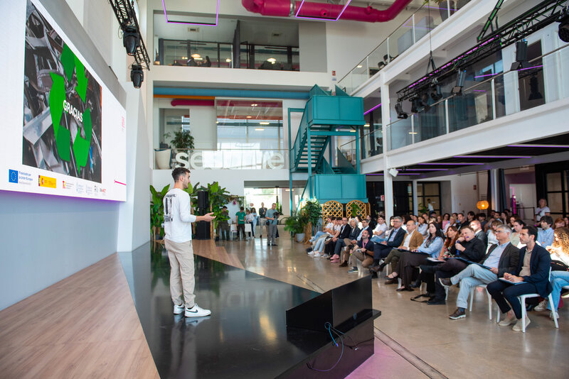 Fotogaler�a Demoday auton�mico Emprendetech FP (29)[;;;][;;;]