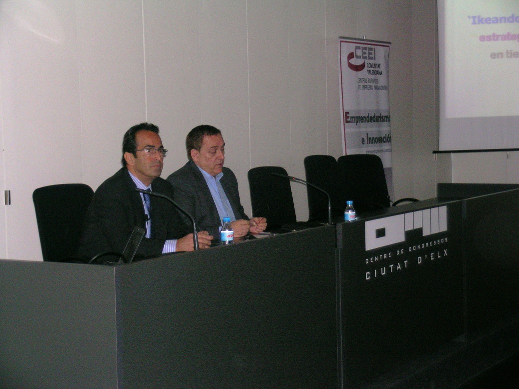 Ikeando en las empresas: "Estrategias para innovar" + Commercial Speech 01