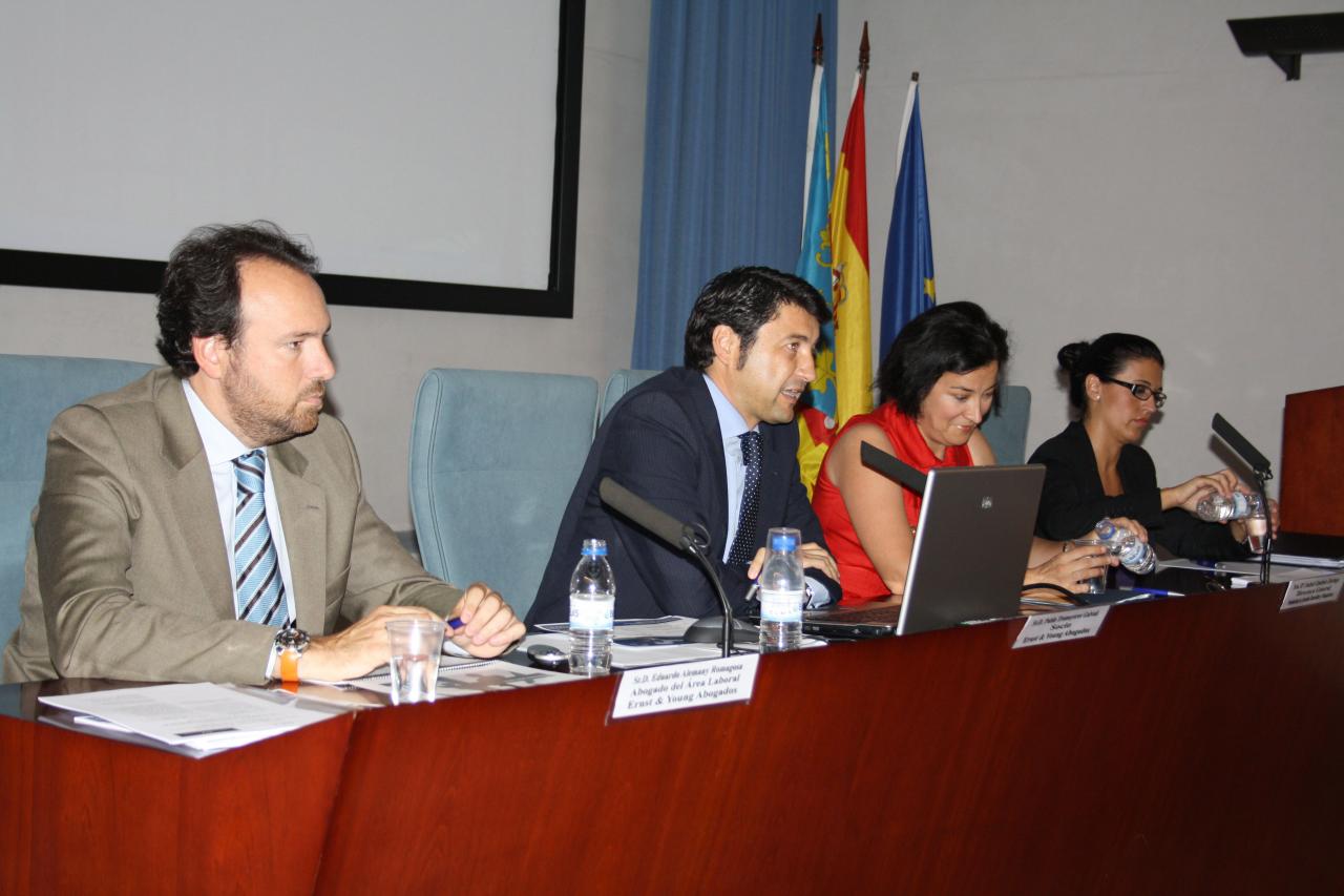 Ernst & Young analiza la Reforma Laboral y su aplicación práctica en un seminario realizado en la FEBF