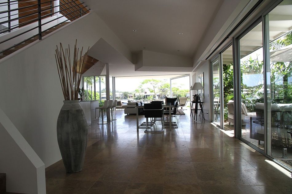3 usos diferentes de las cortinas de cristal